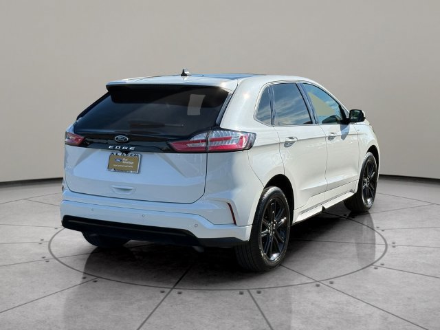 Certified 2024 Ford Edge ST-Line AWD/4WD image 11