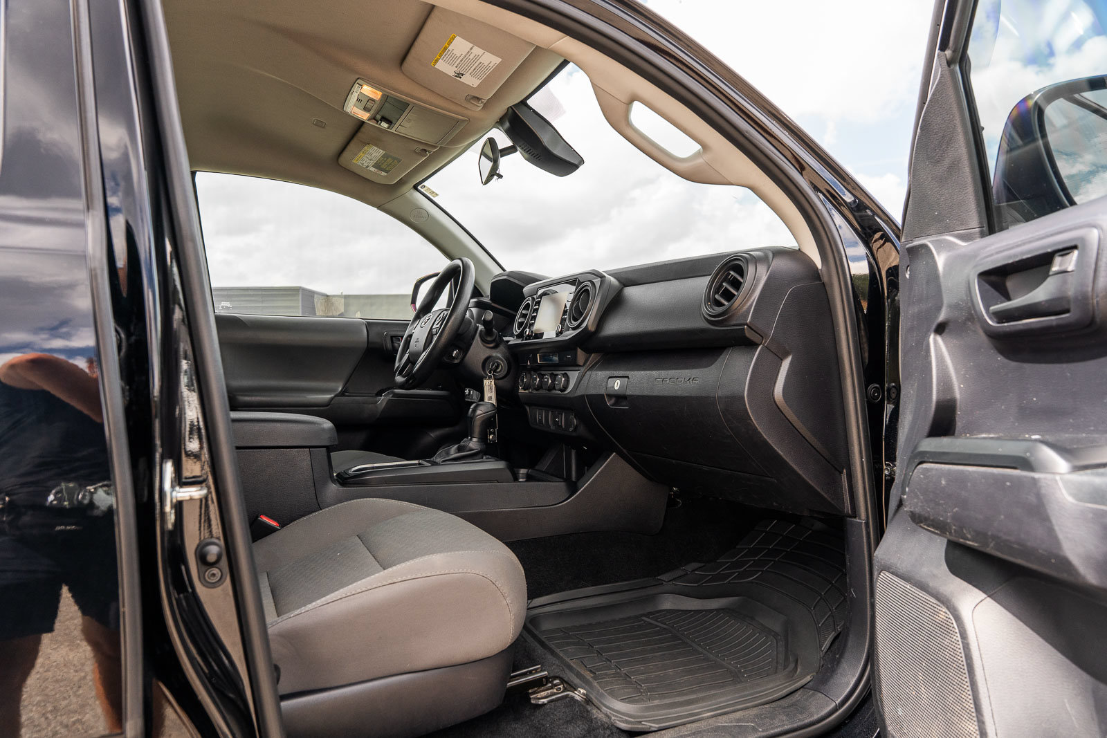 Used 2021 Toyota Tacoma SR AWD/4WD image 11