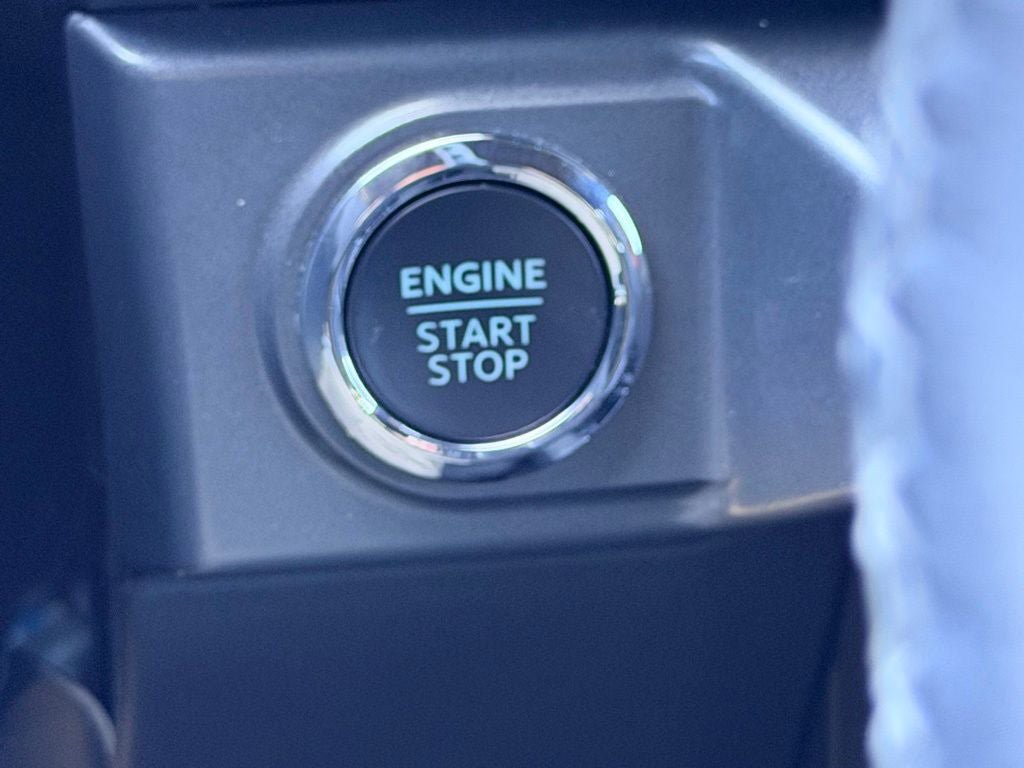 Certified 2025 Ford F150 XLT w/ Equipment Group 302A MID AWD/4WD image 30