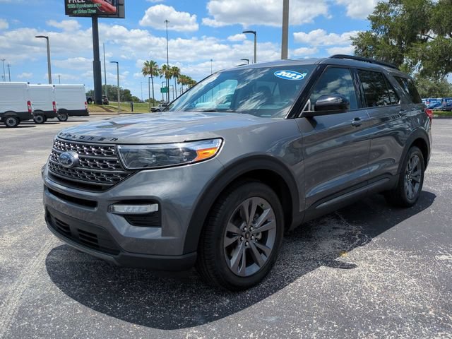 Certified 2023 Ford Explorer XLT w/ Equipment Group 202A RWD image 9