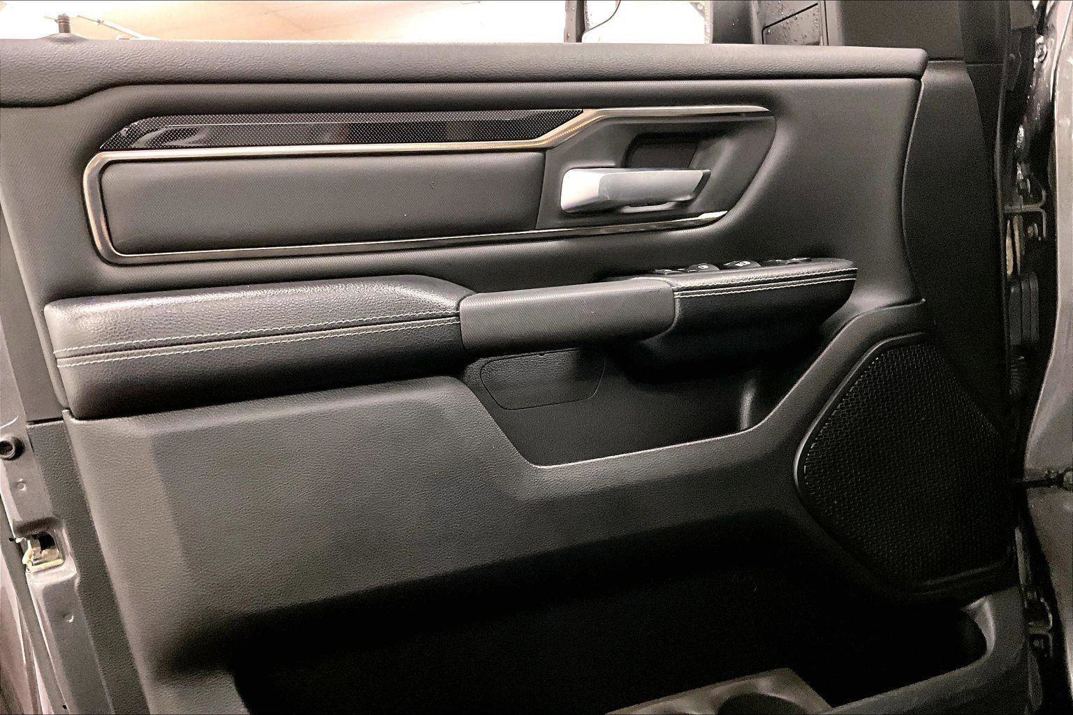 Used 2020 RAM 1500 Rebel image 22