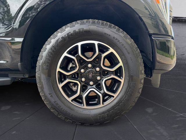 Certified 2022 Ford F150 XLT w/ Equipment Group 302A High image 14