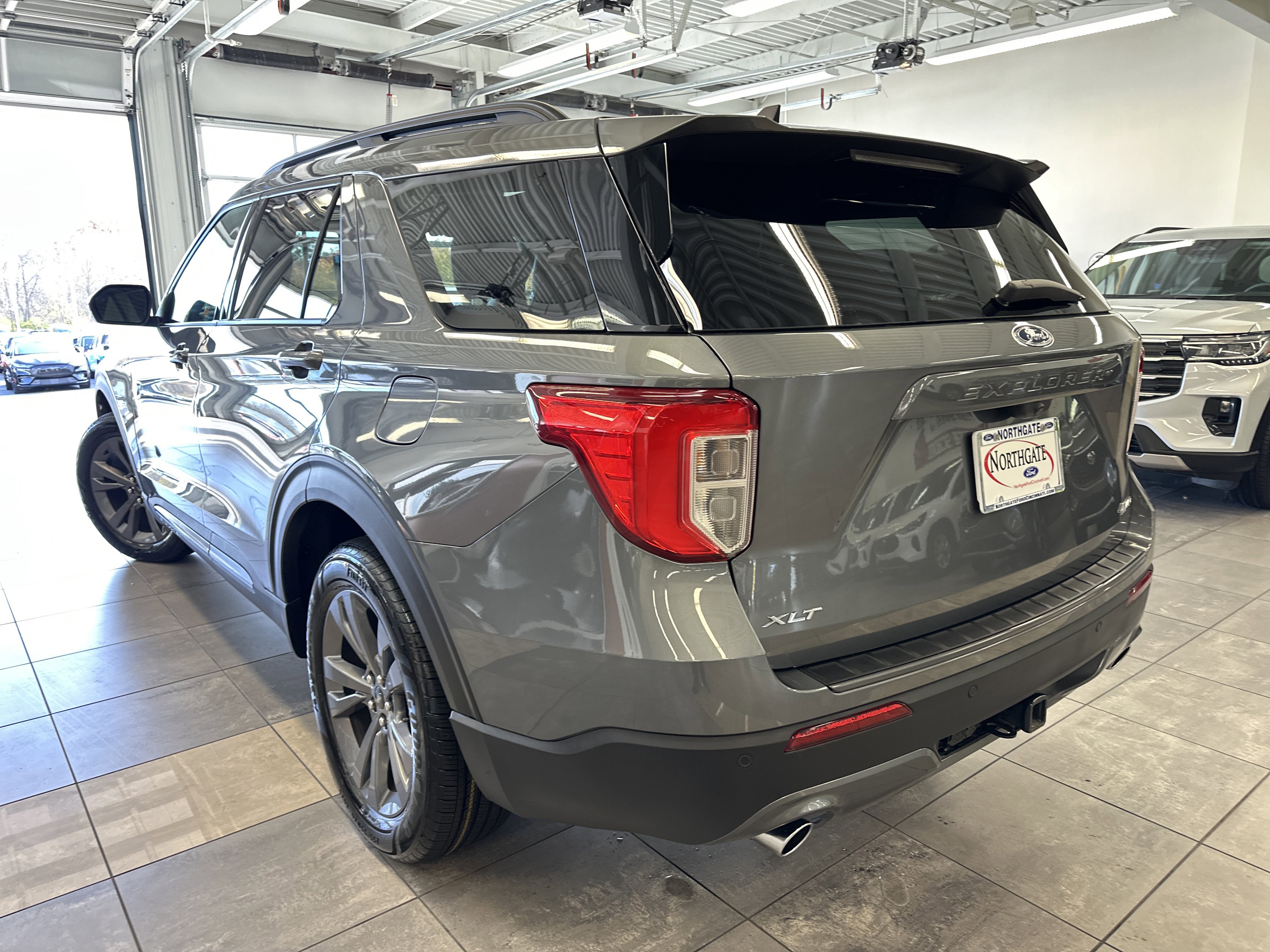 Certified 2023 Ford Explorer XLT w/ Equipment Group 202A image 3