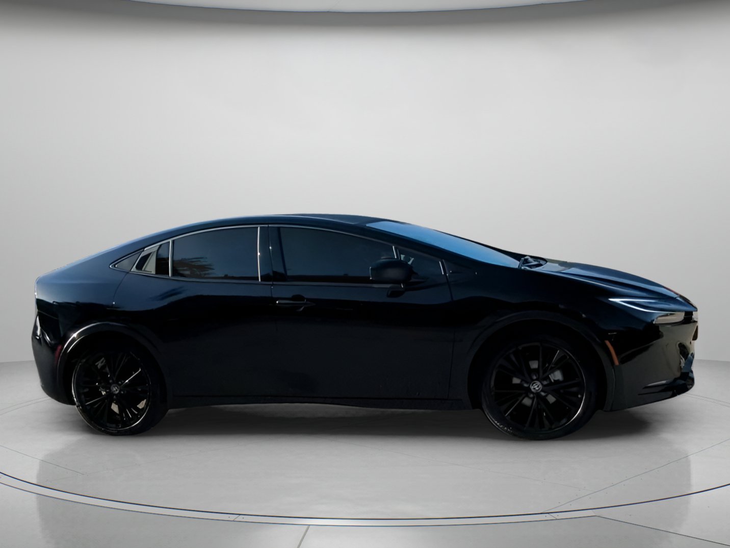 Used 2026 Toyota Prius FWD image 34