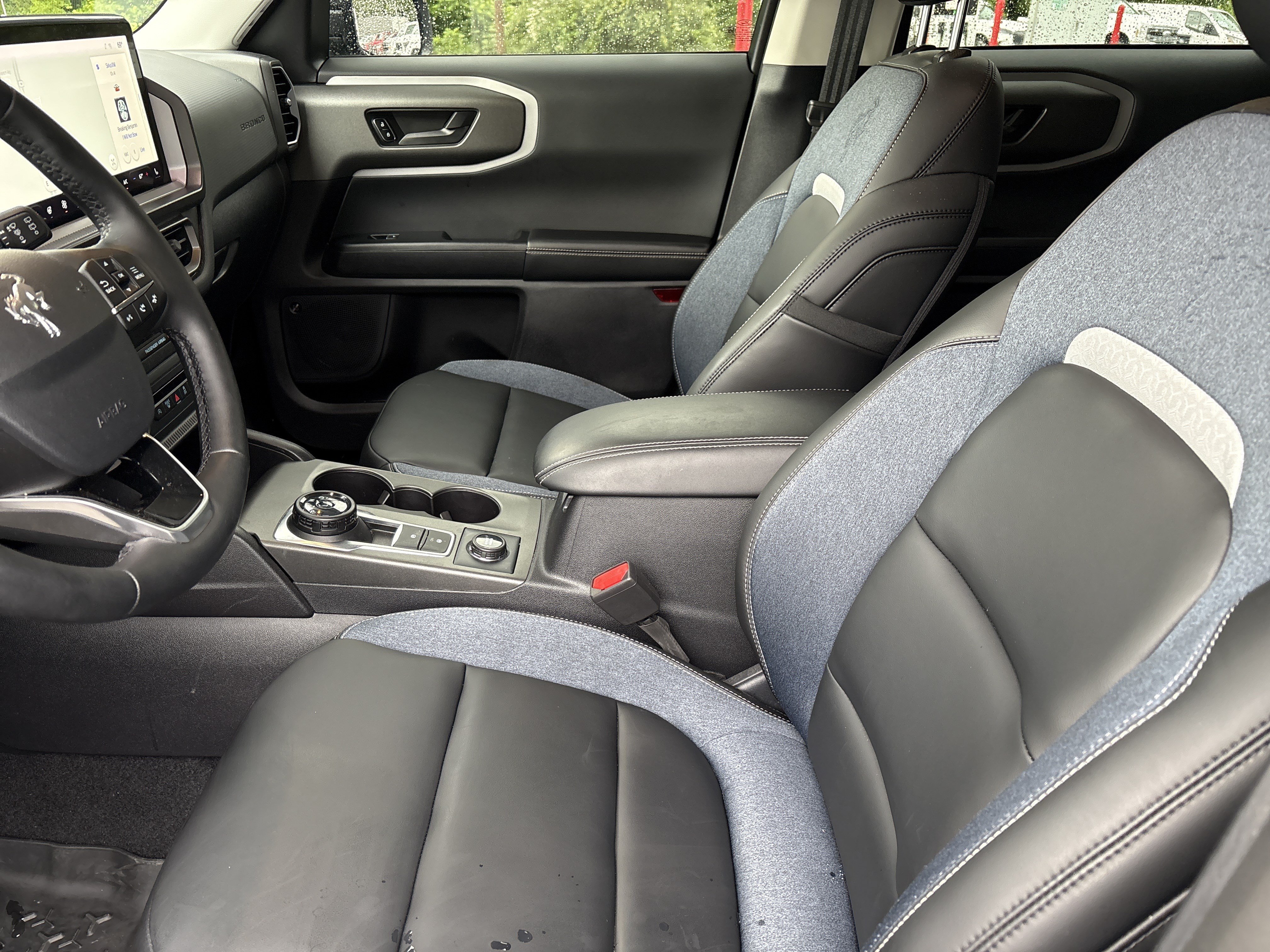 Certified 2025 Ford Bronco Sport Outer Banks w/ Outer Banks Tech Package+ AWD/4WD image 14