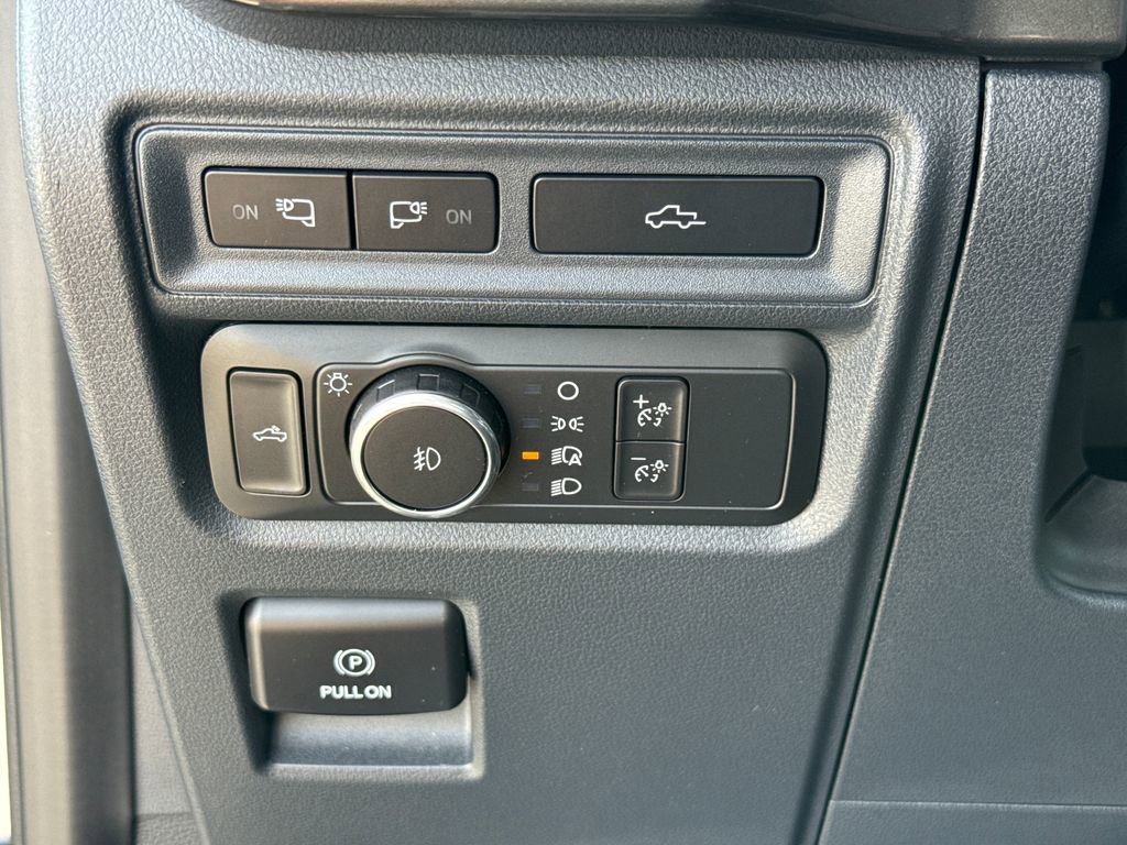 Certified 2022 Ford F150 XLT w/ Equipment Group 302A High image 14