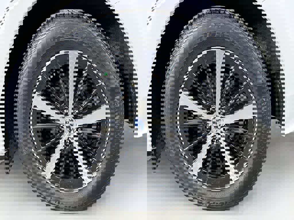 Used 2023 Subaru Impreza Premium image 8