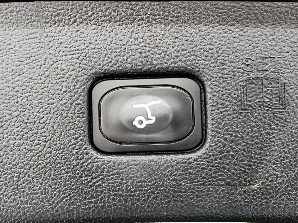 Certified 2024 Ford Edge SEL w/ Convenience Package image 36