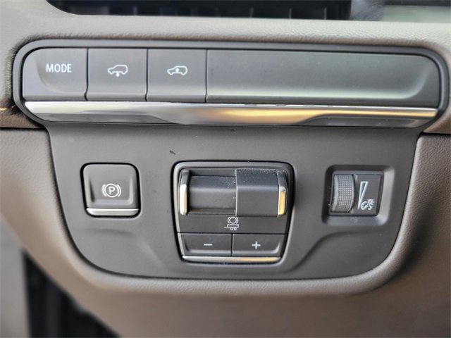 Used 2023 Cadillac Escalade ESV Premium Luxury w/ Performance Package image 22