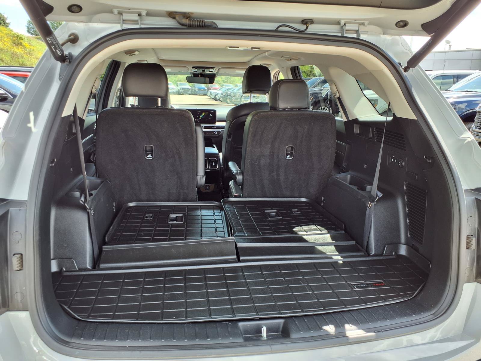 Used 2025 Kia Sorento SX AWD/4WD image 10