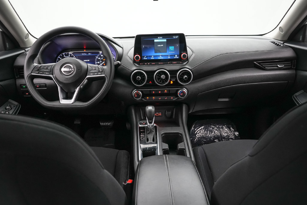 Used 2024 Nissan Sentra SV FWD image 14