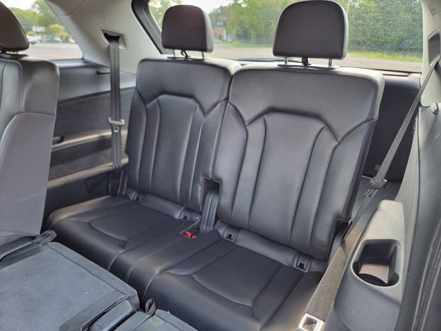 Used 2018 Audi Q7 3.0T Prestige w/ Prestige Package AWD/4WD image 21