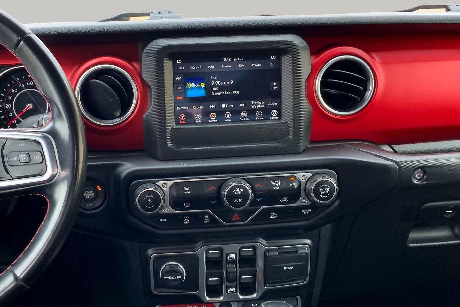 Used 2021 Jeep Wrangler Unlimited Rubicon AWD/4WD image 9