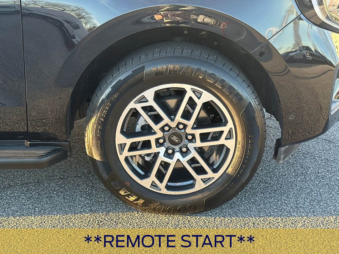 Certified 2025 Ford Expedition Max Active image 14