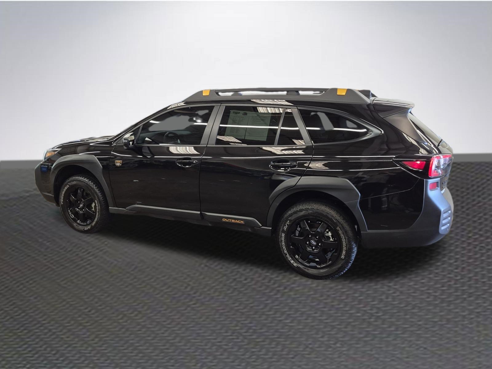 Used 2025 Subaru Outback Wilderness AWD/4WD image 5