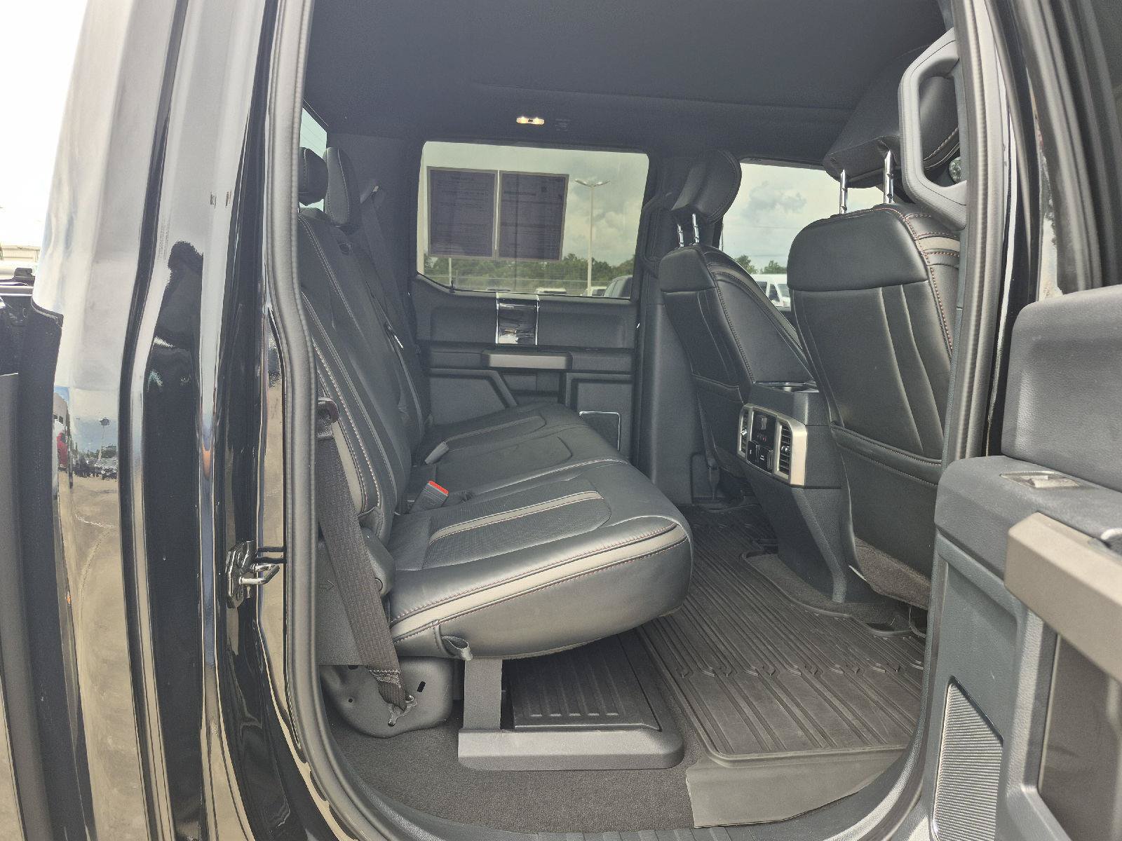 Certified 2022 Ford F450 Platinum w/ FX4 Off-Road Package AWD/4WD image 13