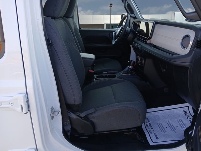 Used 2025 Jeep Wrangler Unlimited Sahara w/ Safety Group image 15