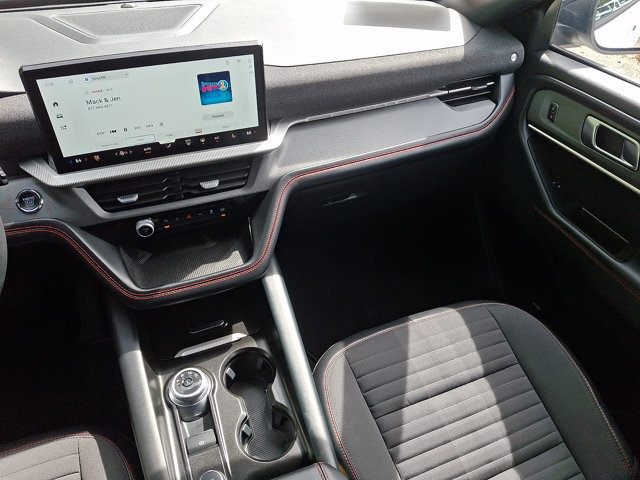 Certified 2025 Ford Explorer ST-Line AWD/4WD image 17