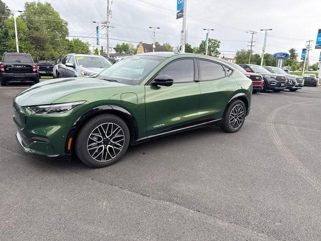 Certified 2024 Ford Mustang Mach-E Premium AWD/4WD image 3