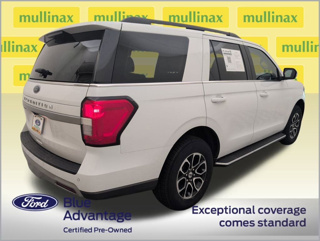 Certified 2023 Ford Expedition XLT image 4