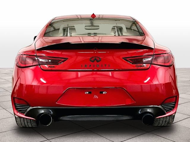Used 2018 INFINITI Q60 Red Sport 400 w/ Sensory Package 3.0T Sport AWD/4WD image 4