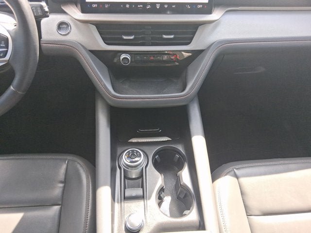 Certified 2025 Ford Explorer Active w/ Active Comfort Package AWD/4WD image 11