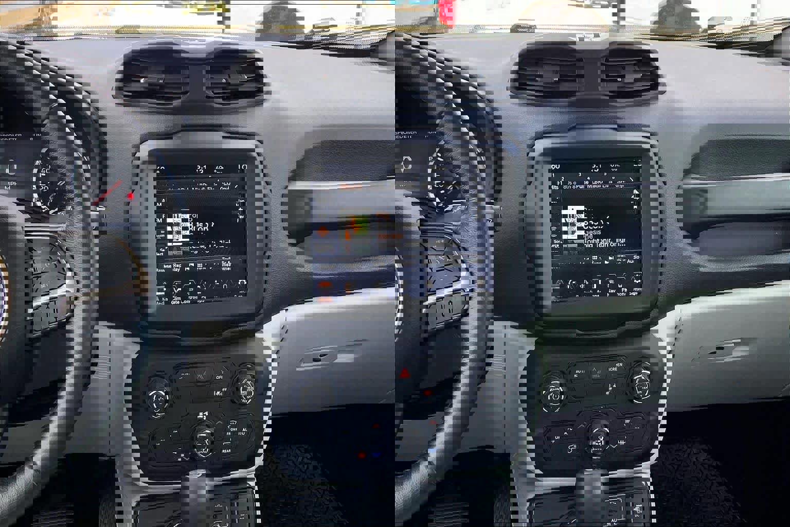 Used 2022 Jeep Renegade Limited image 9