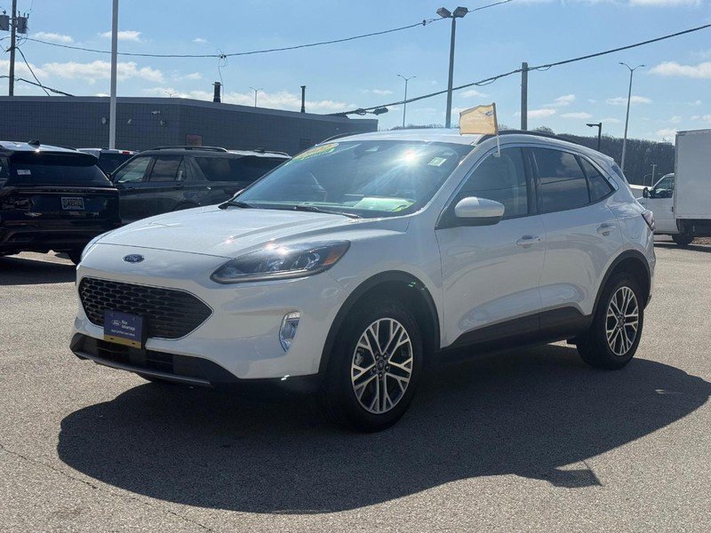 Certified 2022 Ford Escape SEL w/ Technology Package AWD/4WD image 10