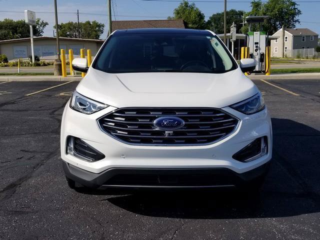 Certified 2024 Ford Edge Titanium w/ Equipment Group 301A AWD/4WD image 2