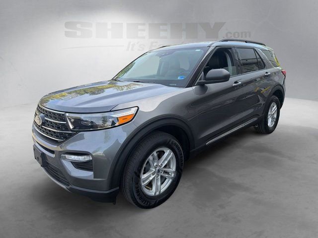 Certified 2022 Ford Explorer XLT w/ Equipment Group 202A AWD/4WD image 16