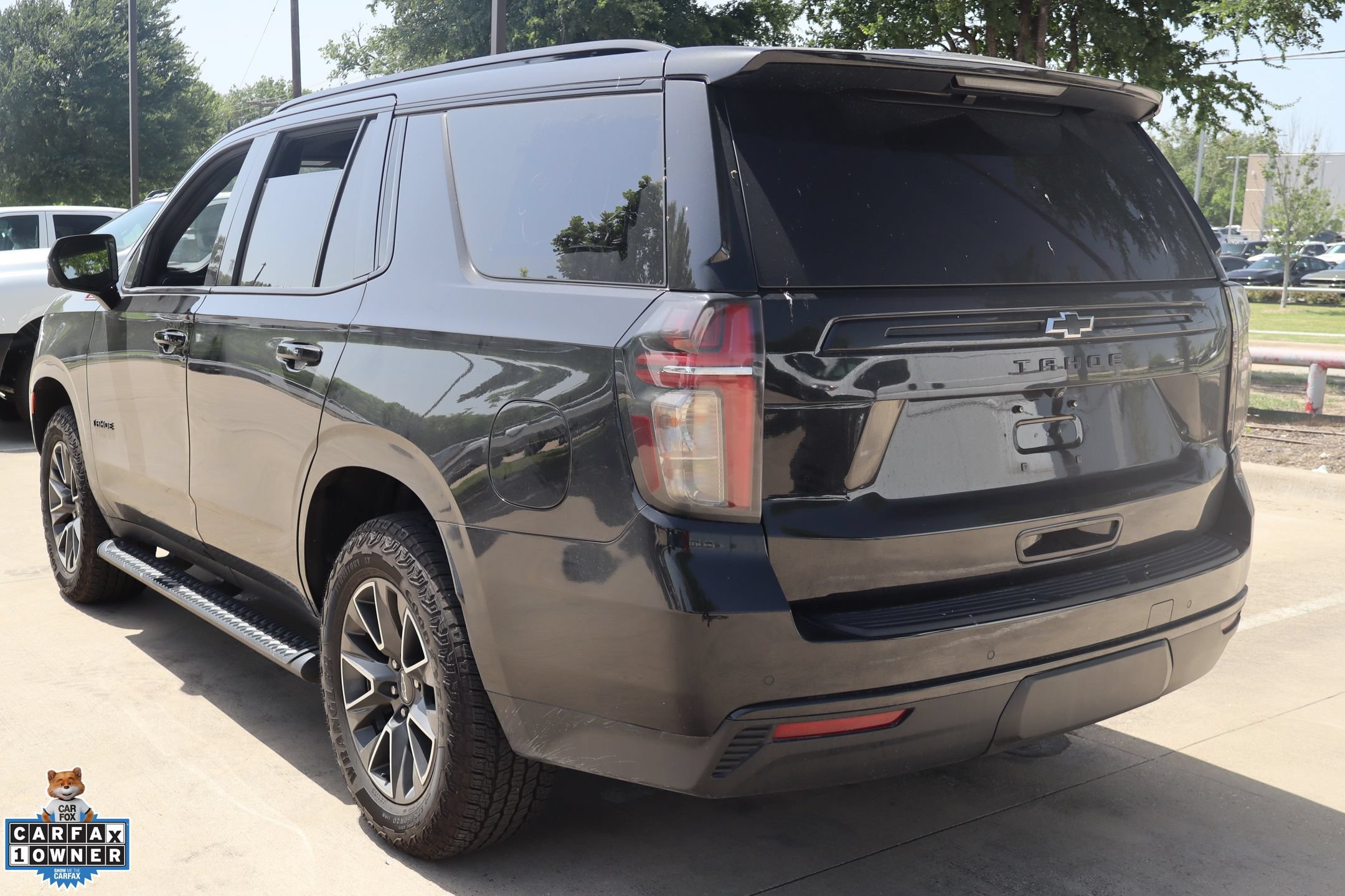 Used 2023 Chevrolet Tahoe Z71 w/ Luxury Package AWD/4WD image 6