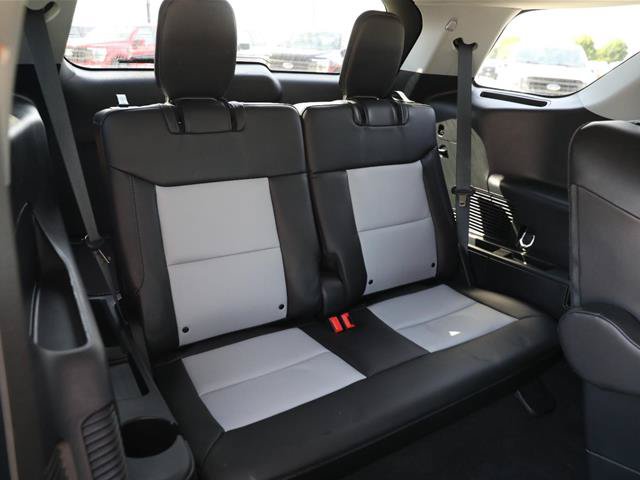 Certified 2024 Ford Explorer XLT w/ XLT Sport Appearance Package AWD/4WD image 39