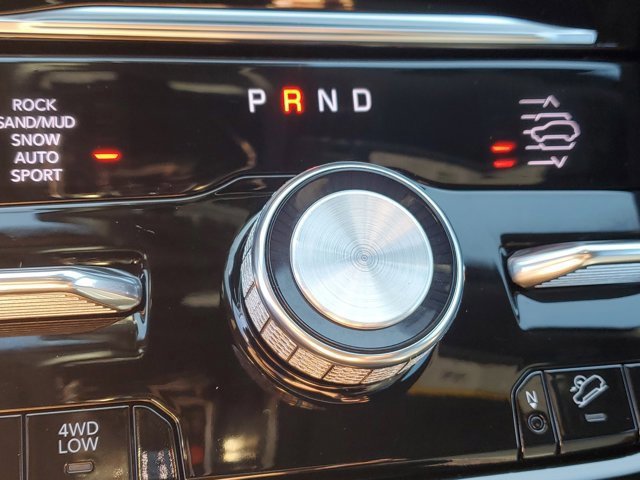 Used 2022 Jeep Grand Cherokee Summit w/ Adv Protech Group IV image 33