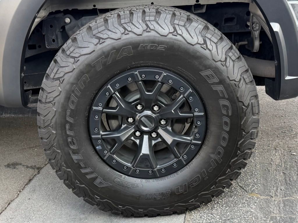 Certified 2023 Ford F150 Raptor w/ Raptor 37 Performance Package image 11
