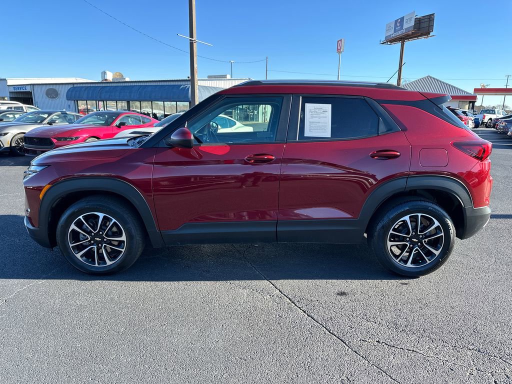 Used 2024 Chevrolet TrailBlazer LT w/ Driver Confidence Package image 4