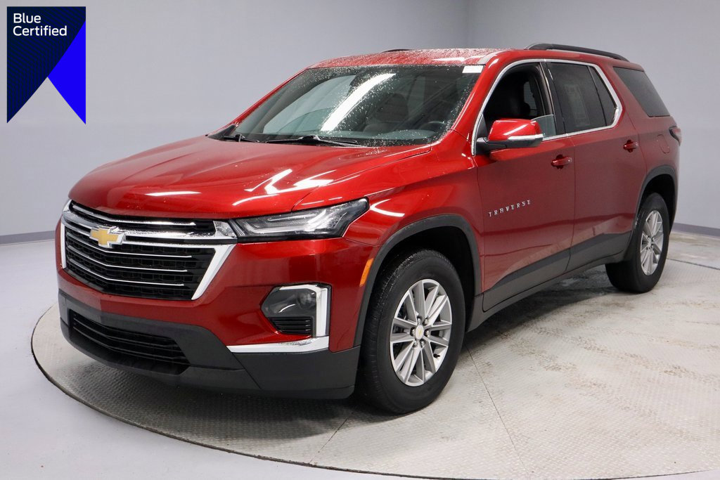 Used 2023 Chevrolet Traverse LT image 1