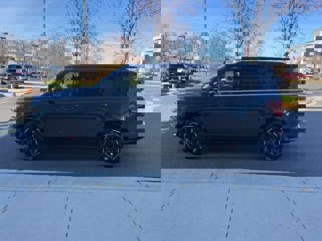 Certified 2023 Ford Expedition Limited image 2