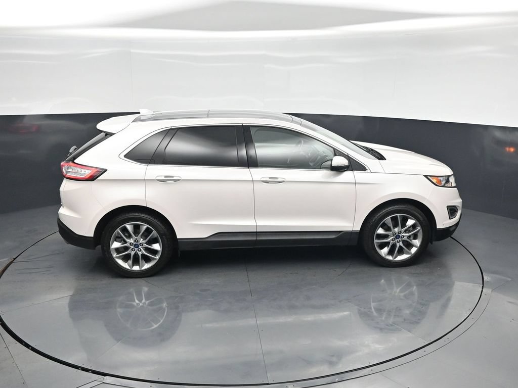 Certified 2018 Ford Edge Titanium w/ Equipment Group 302A AWD/4WD image 39