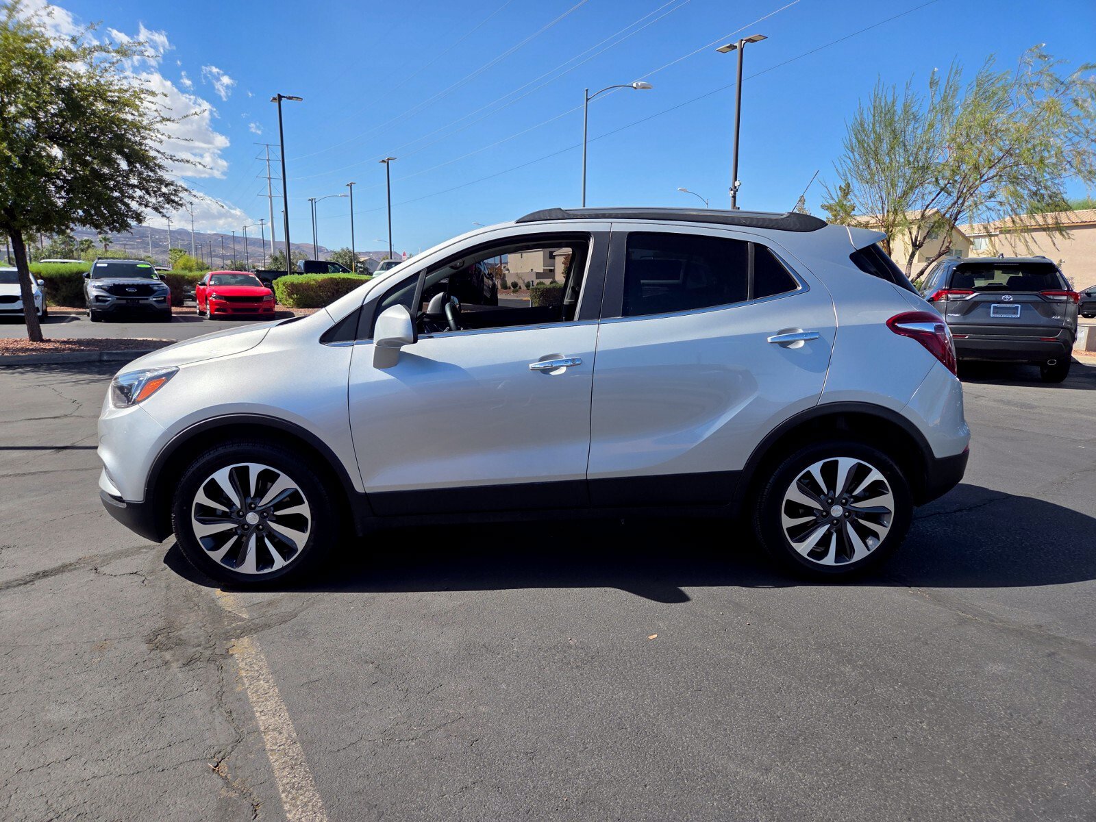 Used 2022 Buick Encore Preferred w/ Safety Package AWD/4WD image 3