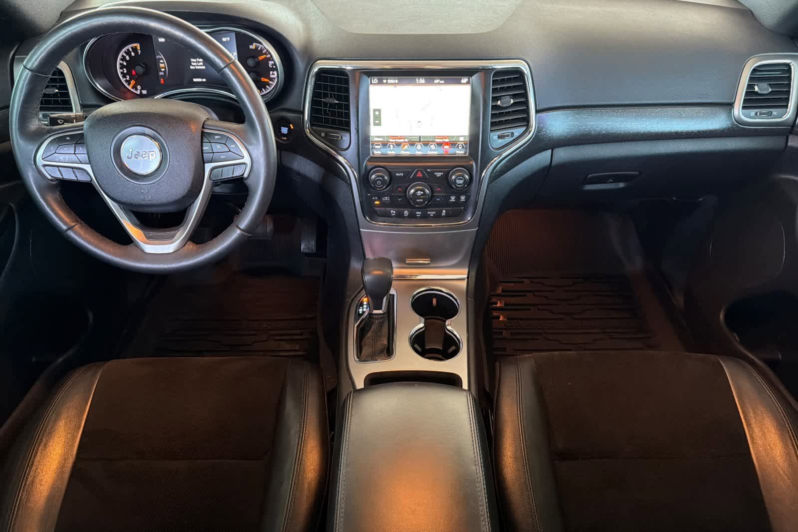Used 2018 Jeep Grand Cherokee Altitude AWD/4WD image 3