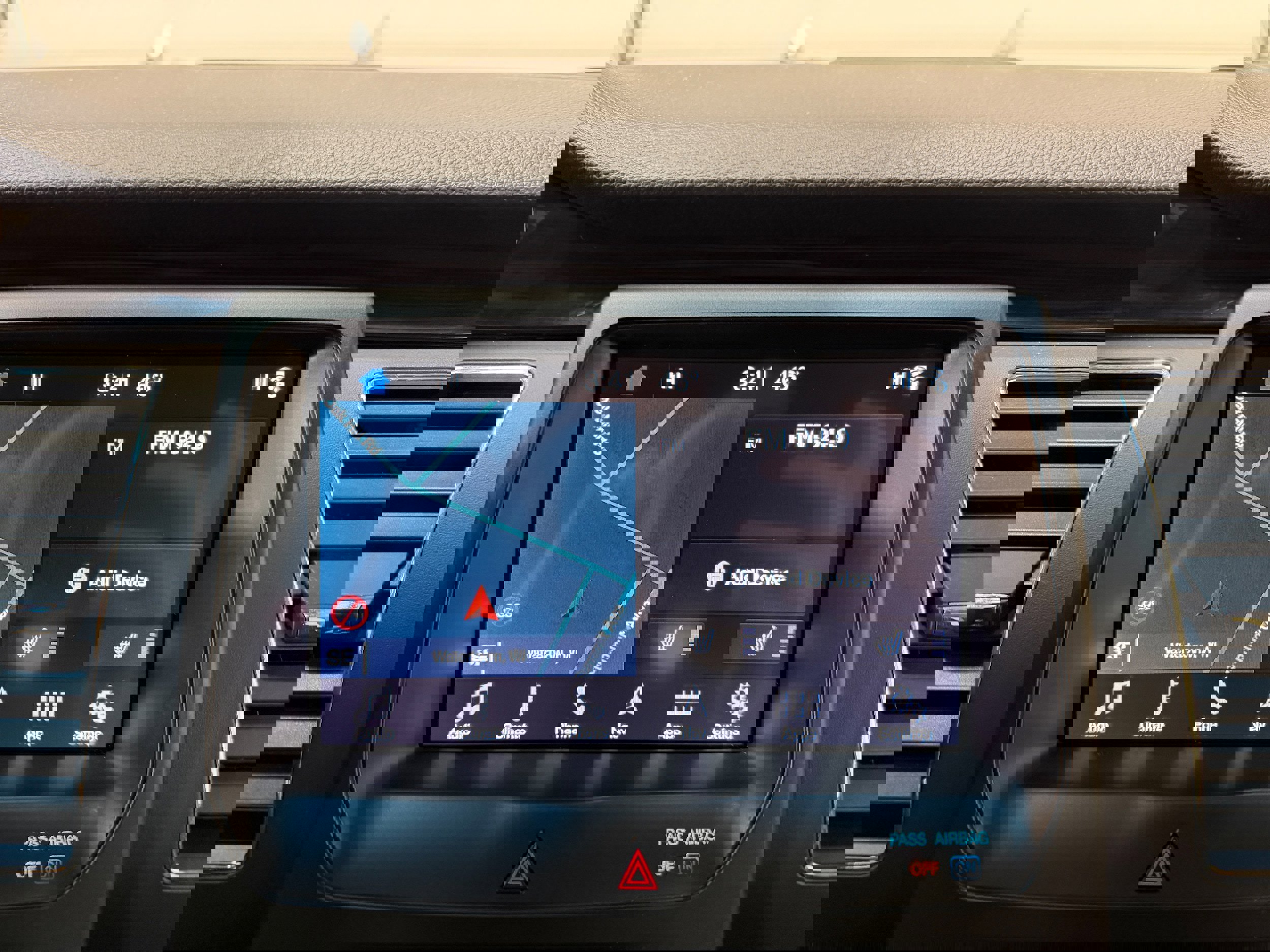 Certified 2019 Ford Flex SEL w/ Equipment Group 202A image 21