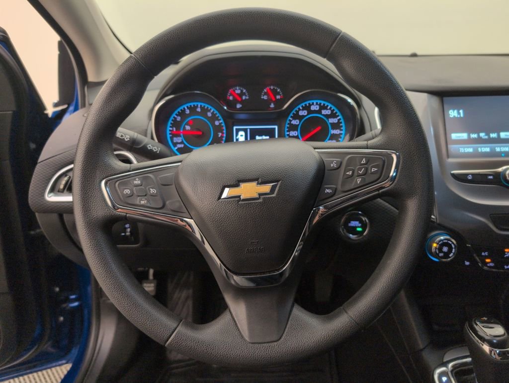 Used 2017 Chevrolet Cruze LT w/ Convenience Package image 39