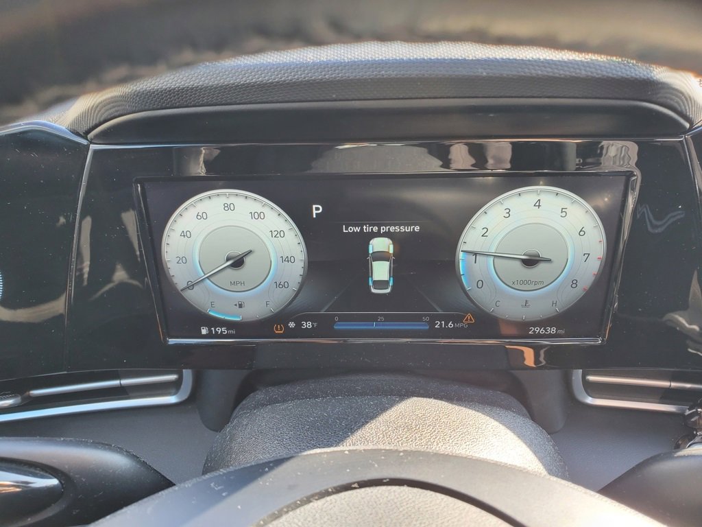 Used 2022 Hyundai Elantra SEL w/ Convenience + Premium Package image 21