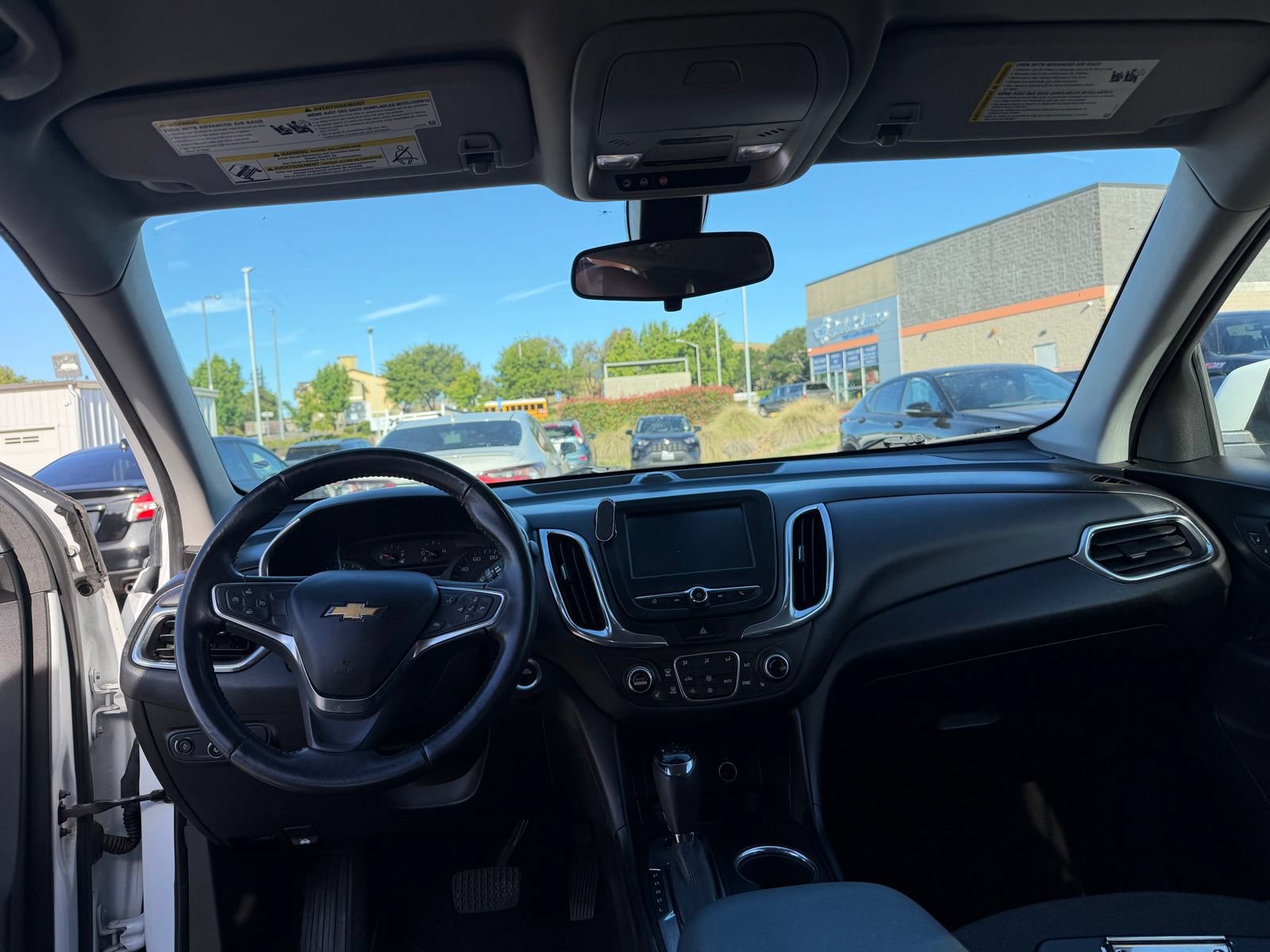 Used 2018 Chevrolet Equinox LT AWD/4WD image 11