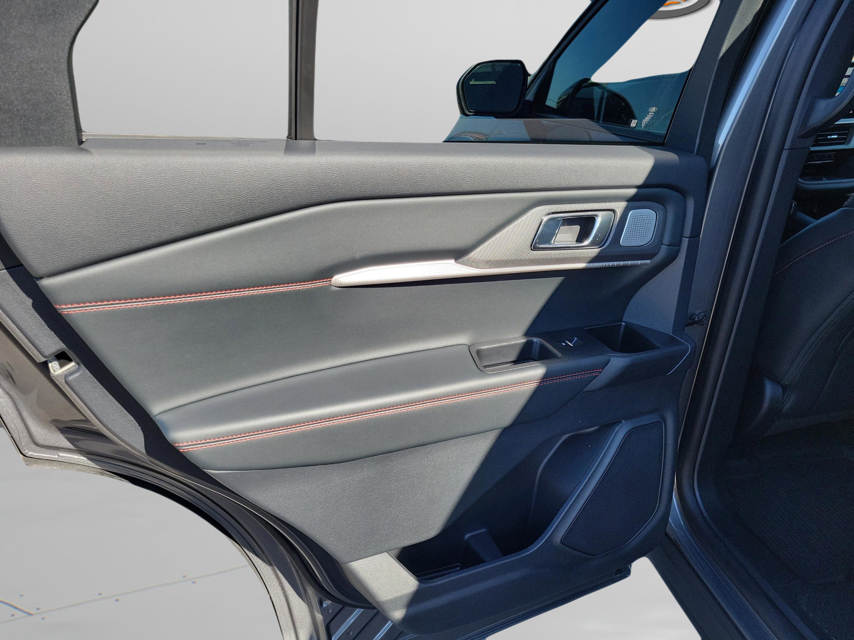 Certified 2025 Ford Explorer ST w/ Sun And Sound Package image 25