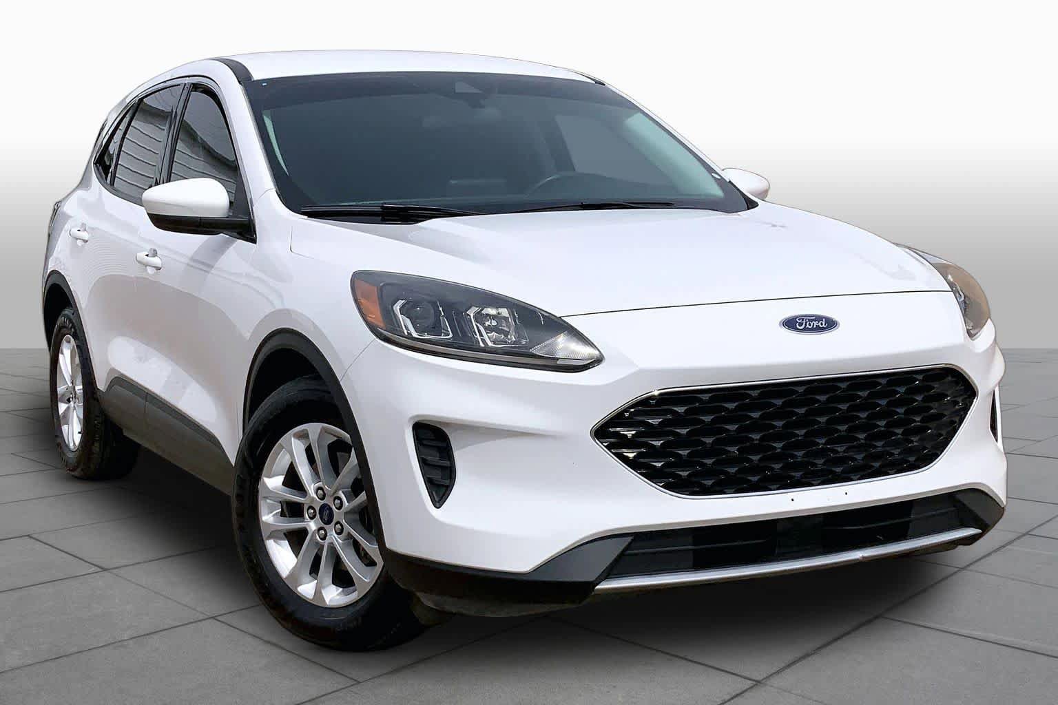 Certified 2021 Ford Escape SE FWD image 3