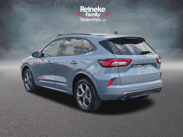 Certified 2024 Ford Escape ST-Line w/ Tech Pack #1 AWD/4WD image 8