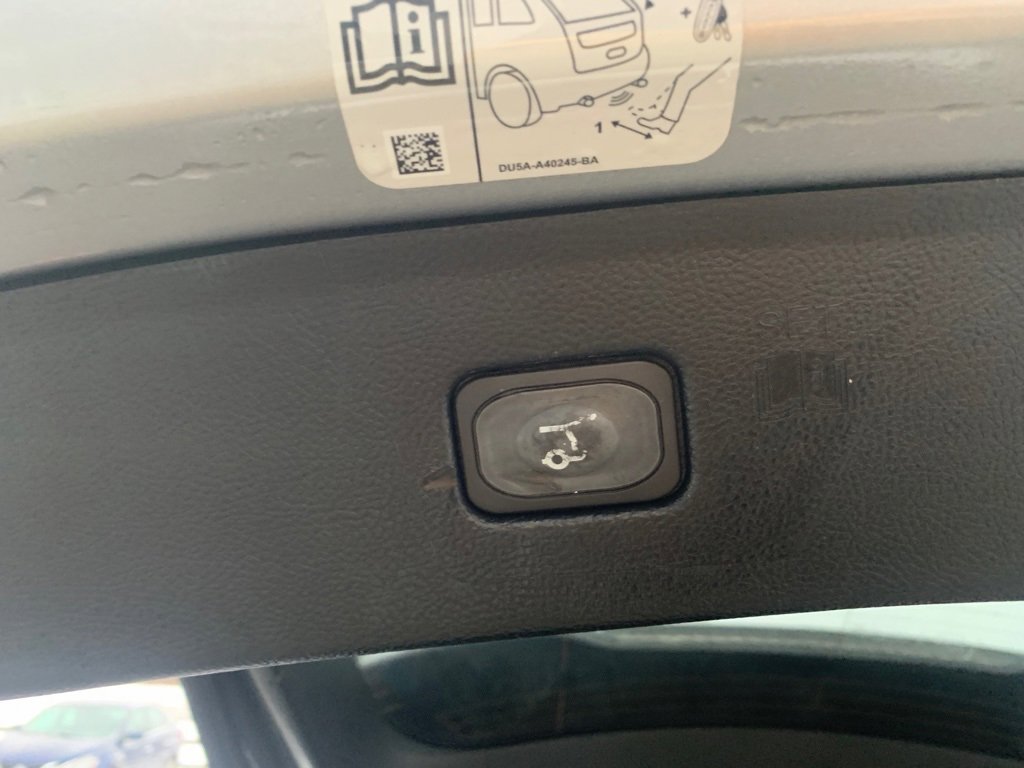 Certified 2020 Ford Edge Titanium w/ Cargo Accessory Package image 21