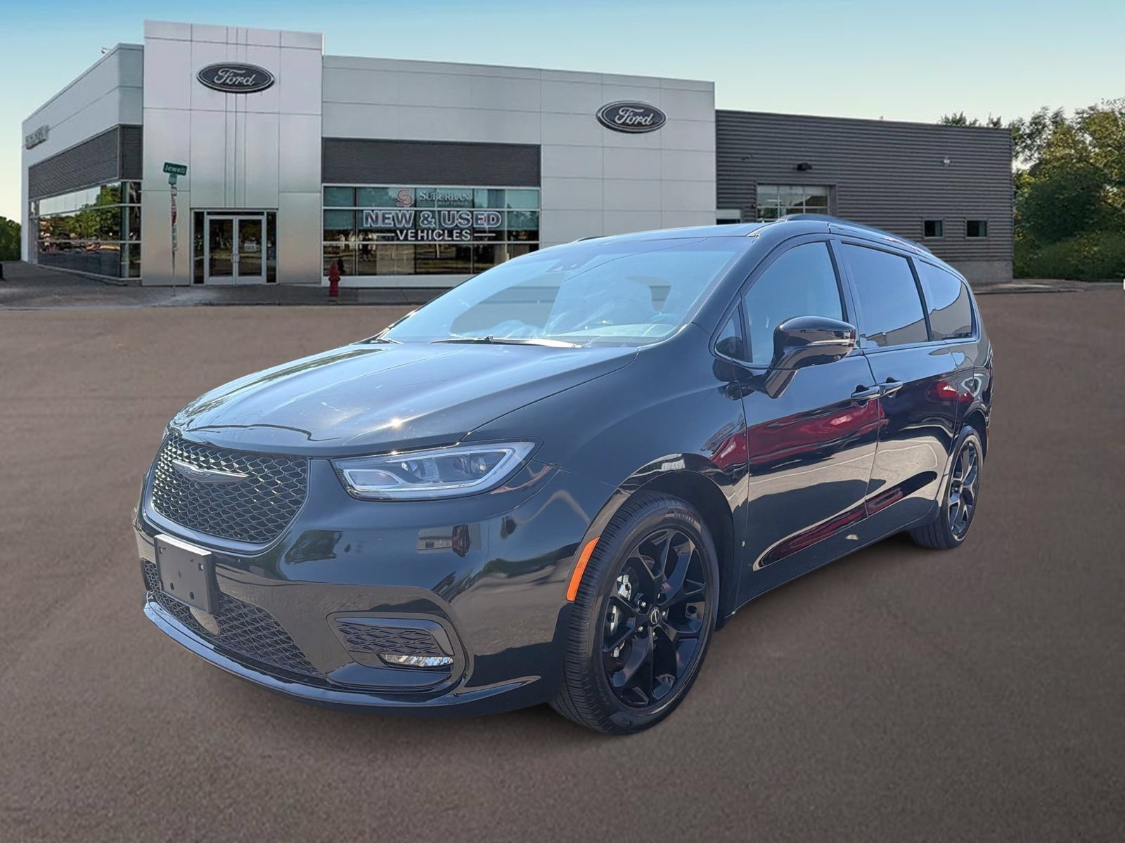 Used 2026 Chrysler Pacifica Limited w/ S Appearance Package