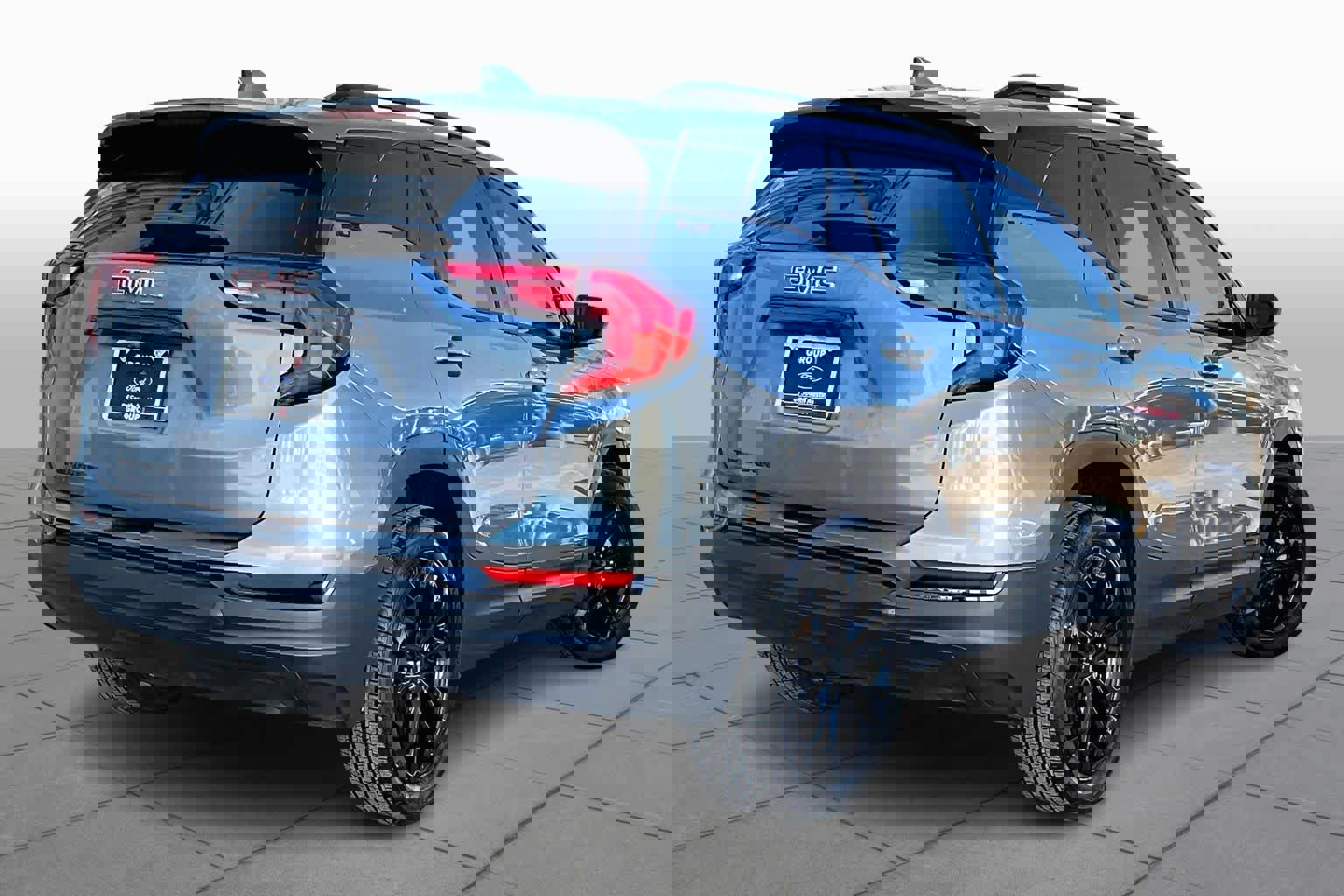 Used 2021 GMC Terrain SLE w/ Driver Convenience Package image 12